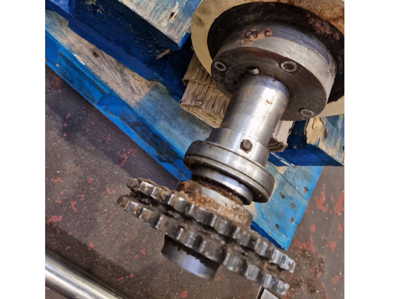 Large rubber coated roller repair