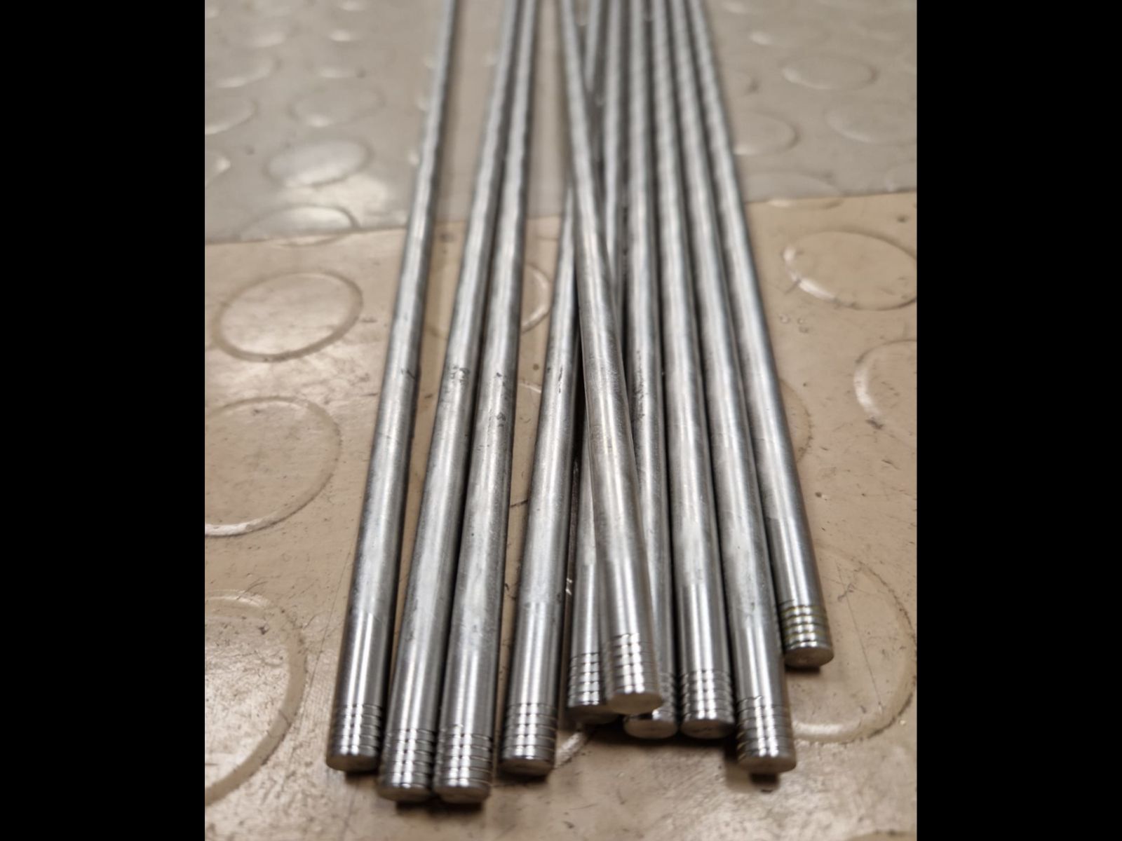 Mesh belt support