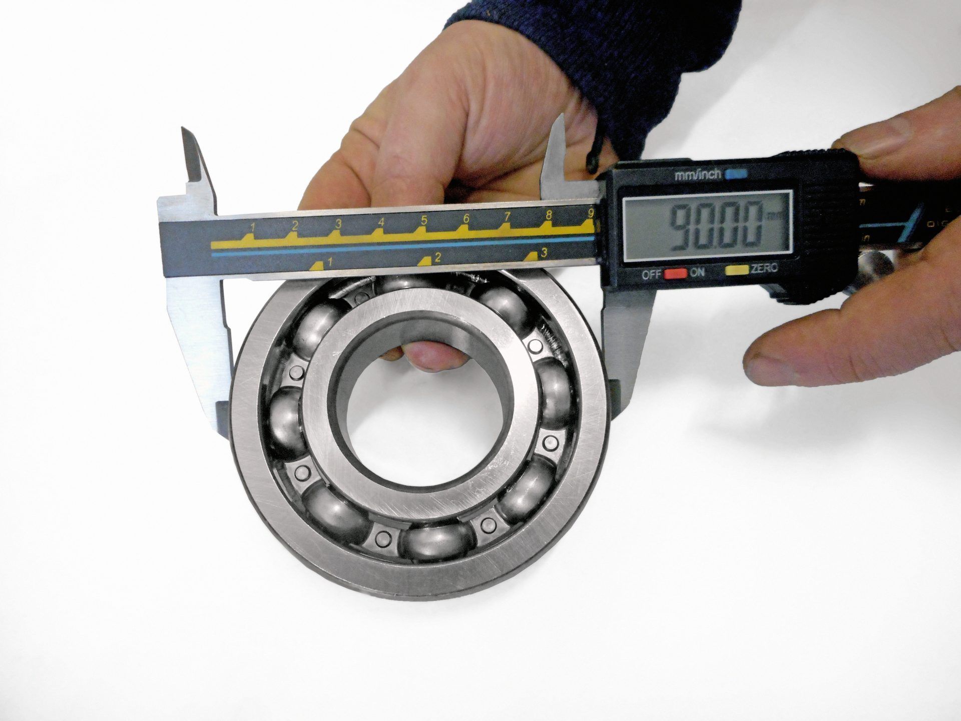 Vernier measuring the outside diameter of deep groove ball bearing