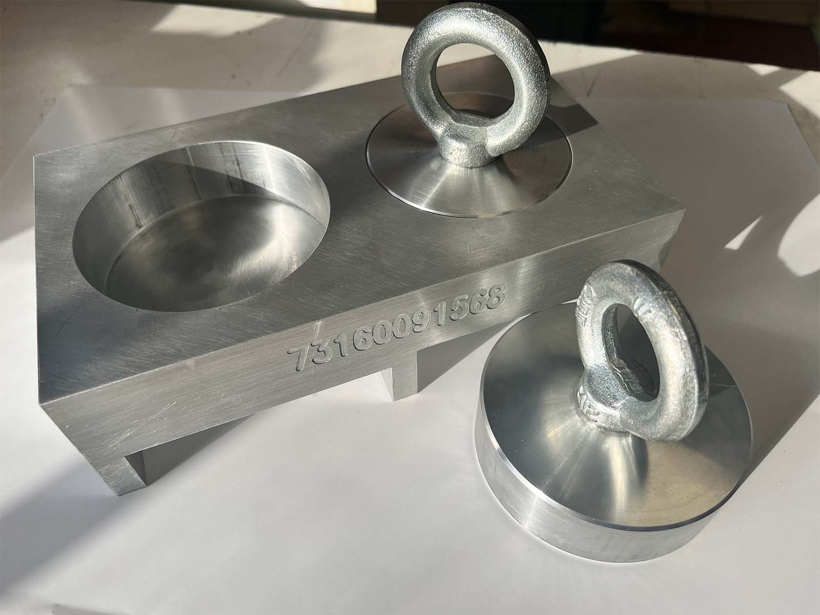 Noodle nest gauge and pucks to suit